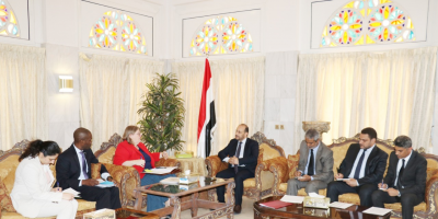  وزير التخطيط يلتقي المدير القطري لوكالة التنمية الامريكية 