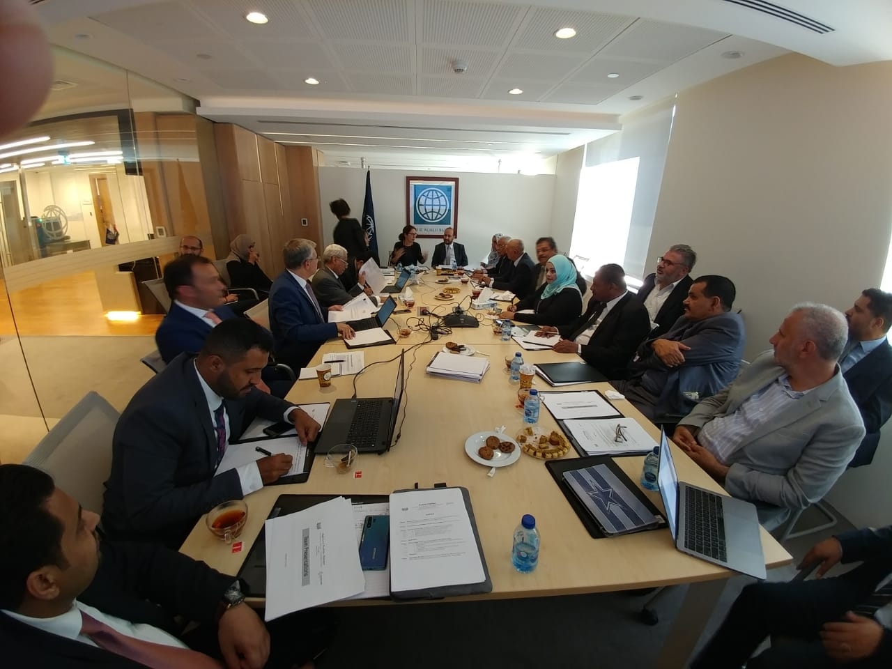  وزير التخطيط يشيد بآلية الشراكة مع البنك الدولي ودعمه لليمن بحقيبة مشاريع طارئة 