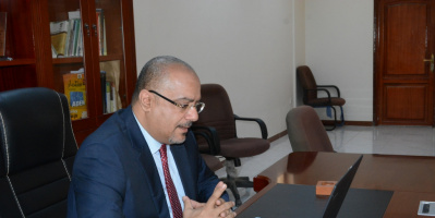  وزير التخطيط يبحث مع نائب السفير البريطاني تعزيز أوجه التعاون المشترك بين البلدين 