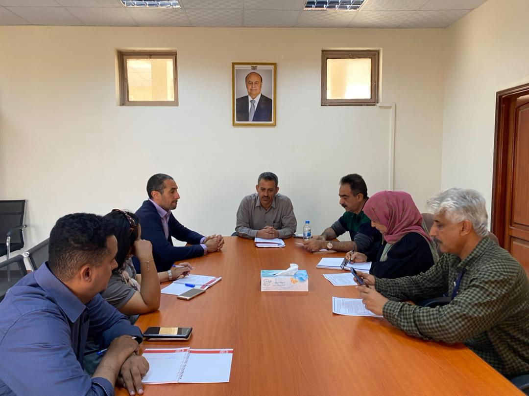  وكيل وزارة التخطيط يناقش مع نداء جنيف تنفيذ البرامج التدريبية 