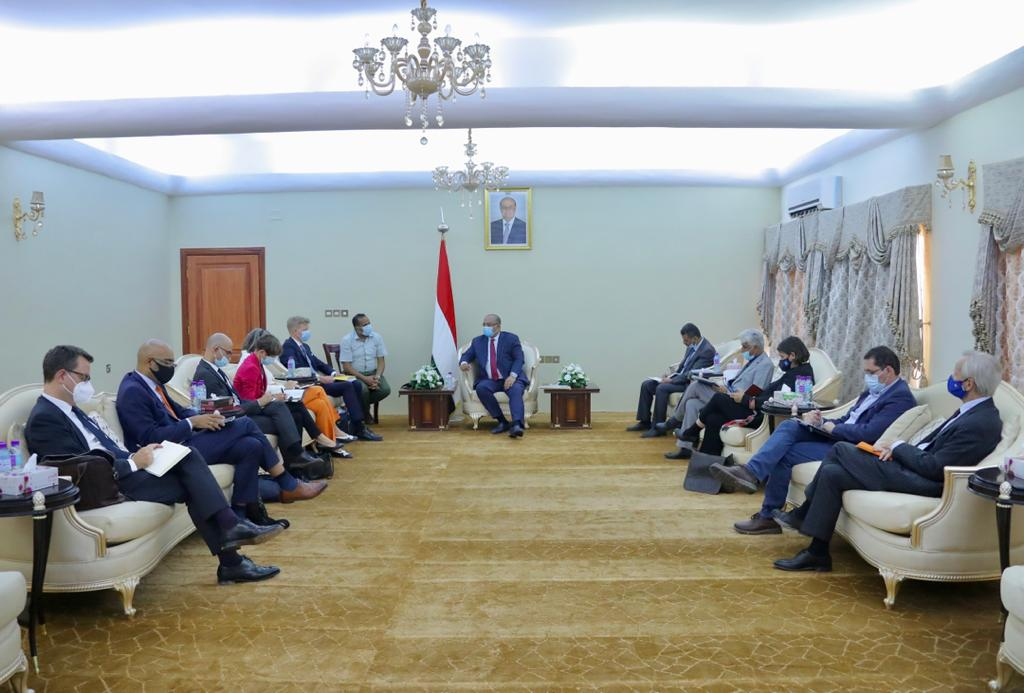  وزير التخطيط يلتقي بعثة الاتحاد الأوروبي لدى اليمن 