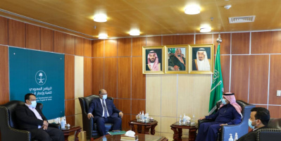  وزير التخطيط يبحث مع السفير آل جابر الدعم السعودي للاحتياجات التنموية في اليمن 