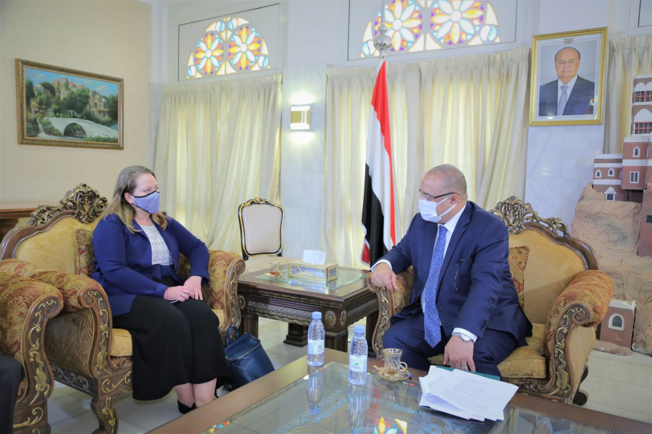 باذيب يبحث مع القائمة بأعمال السفير الأمريكي دعم اليمن اقتصاديا وإنسانيا