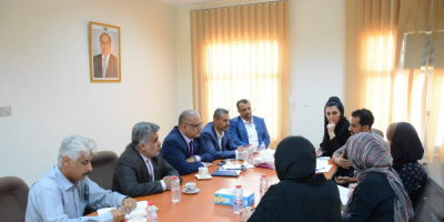  وزير التخطيط يبحث مع ممثلي السفارة الهولندية والأوتشا الأولويات الإنسانية والخدمية والتنموية