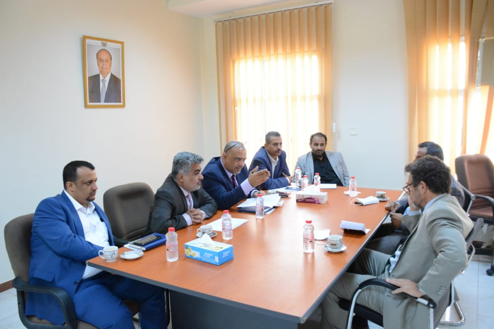  وزير التخطيط يلتقي نائب منسق الشؤون الإنسانية للأمم المتحدة في اليمن