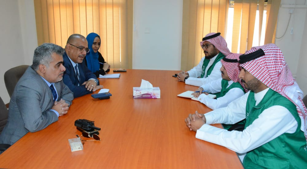  وزير التخطيط يبحث مع البرنامج السعودي جهود استكمال العديد من المشاريع الحيوية