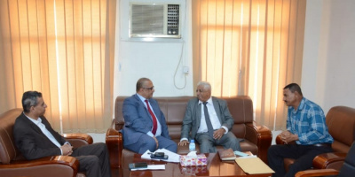 وزير التخطيط يلتقي قيادتي جامعة لحج واللجنة الوطنية للمرأة