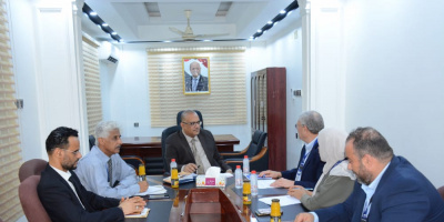  باذيب يبحث مع الهجرة الدولية الجوانب المتصلة باستقبال وايواء اللاجئين الافارقة