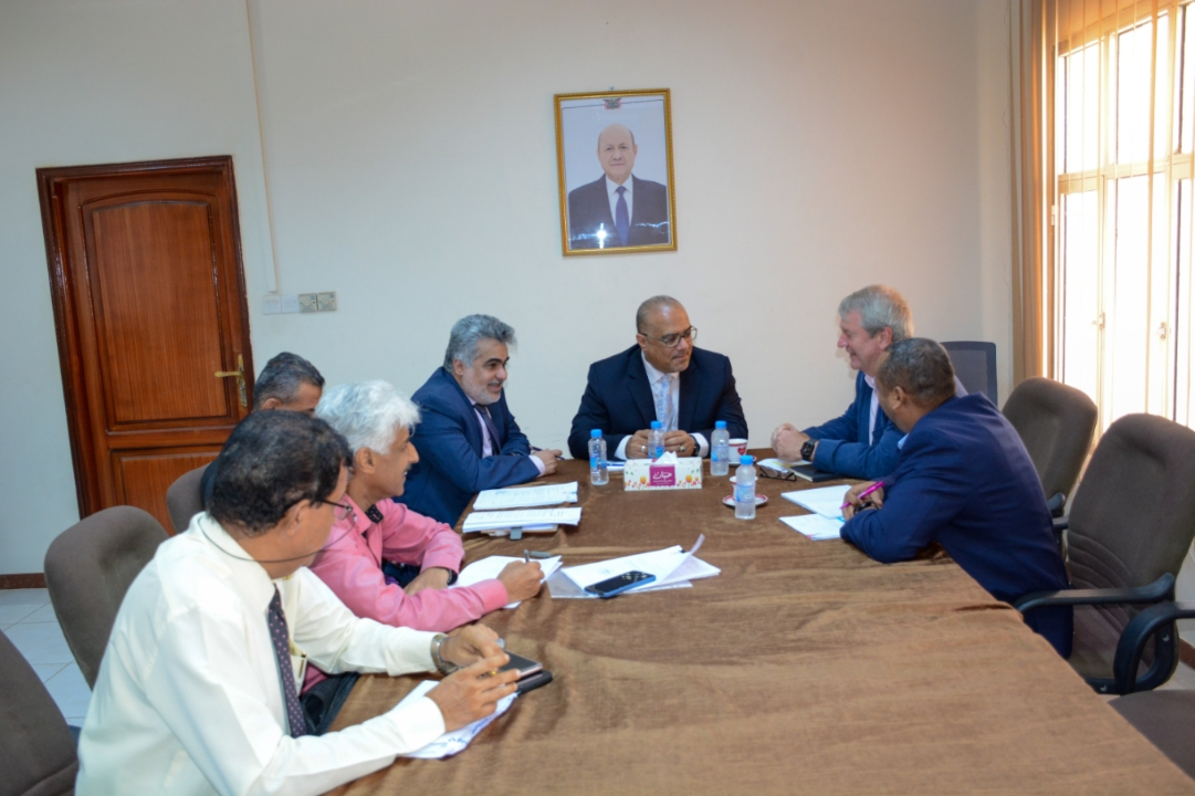  وزير التخطيط يبحث مع ممثلي اليونيسيف والأغذية العالمي مستوى التدخلات الإنسانية والإغاثية