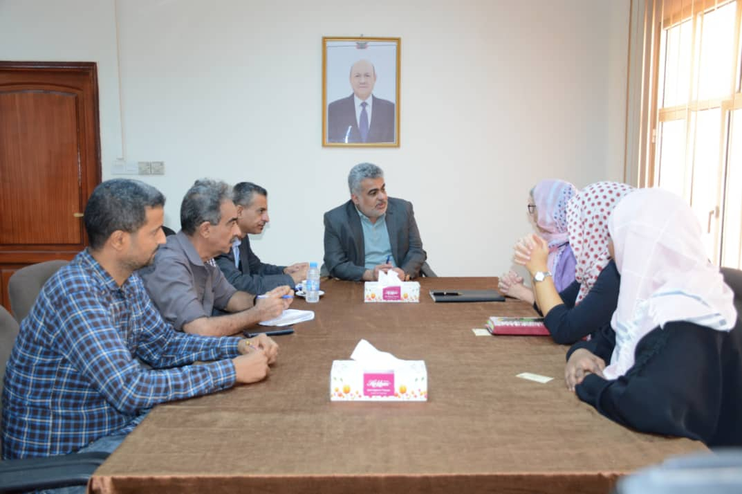  نائب وزير التخطيط يبحث مع منظمتي انترسوس وأطباء بلا حدود الإسبانية التدخلات بمجالات الحماية والصحة
