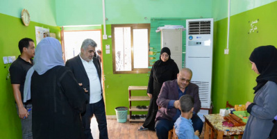 وزير التخطيط ونائبه يتفقدان جمعية أطفال عدن للتوحد