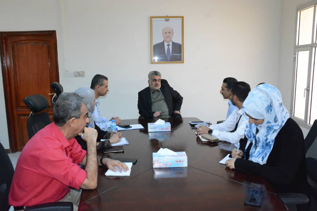  نائب وزير التخطيط يلتقي عددا من ممثلي المجلس الدنماركي للاجئين ومؤسسة البصر العالمية
