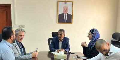 وكيل وزارة التخطيط يلتقي بالمدير القطري لأطباء بلاحدود الفرنسية