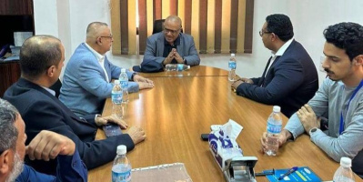  الوزير باذيب يتفقد مؤسسات قطاع الاتصالات ويناقش سير مشروع التوسعة