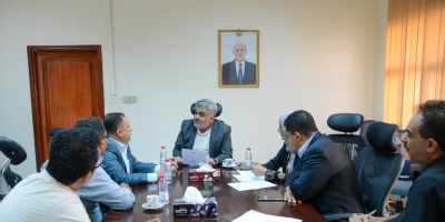 نائب وزير التخطيط يناقش إحتياجات أبين من المشاريع وتدخلات صناع النهضة