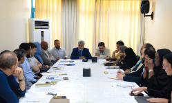 باصهيب يبحث مع المنظمات الدولية تداعيات نقص التمويل وتوقف المساعدات الأمريكية