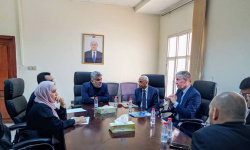 باصهيب يبحث مع وفد مسؤولي قطاع المياه بالبنك الدولي تغطية الاحتياجات الاساسية لقطاع المياه